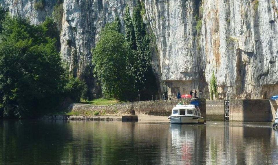 Ecluse et chemin de halage de Ganil - Valle?e du Lot © Lot Tourisme