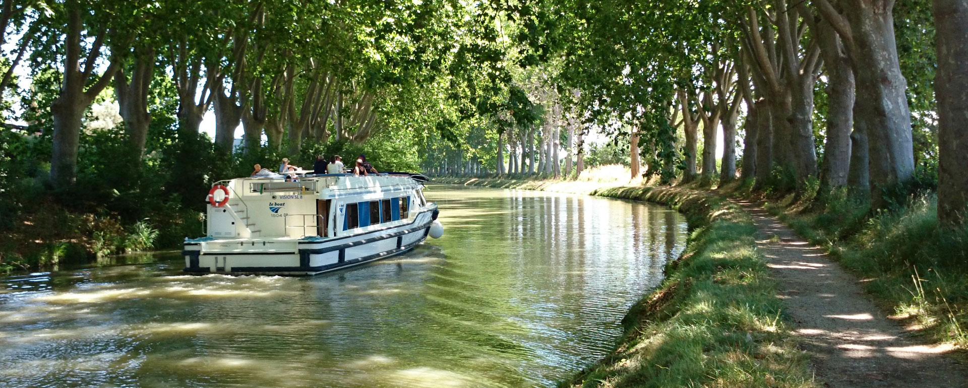 Le Canal du Midi en bateau - Tourisme en Occitanie