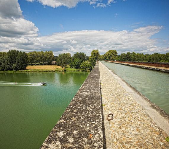 Le Tarn et le Pont-Canal Le Tarn et le Pont-Canal - Moissac © D.Viet / CRTL Occitanie