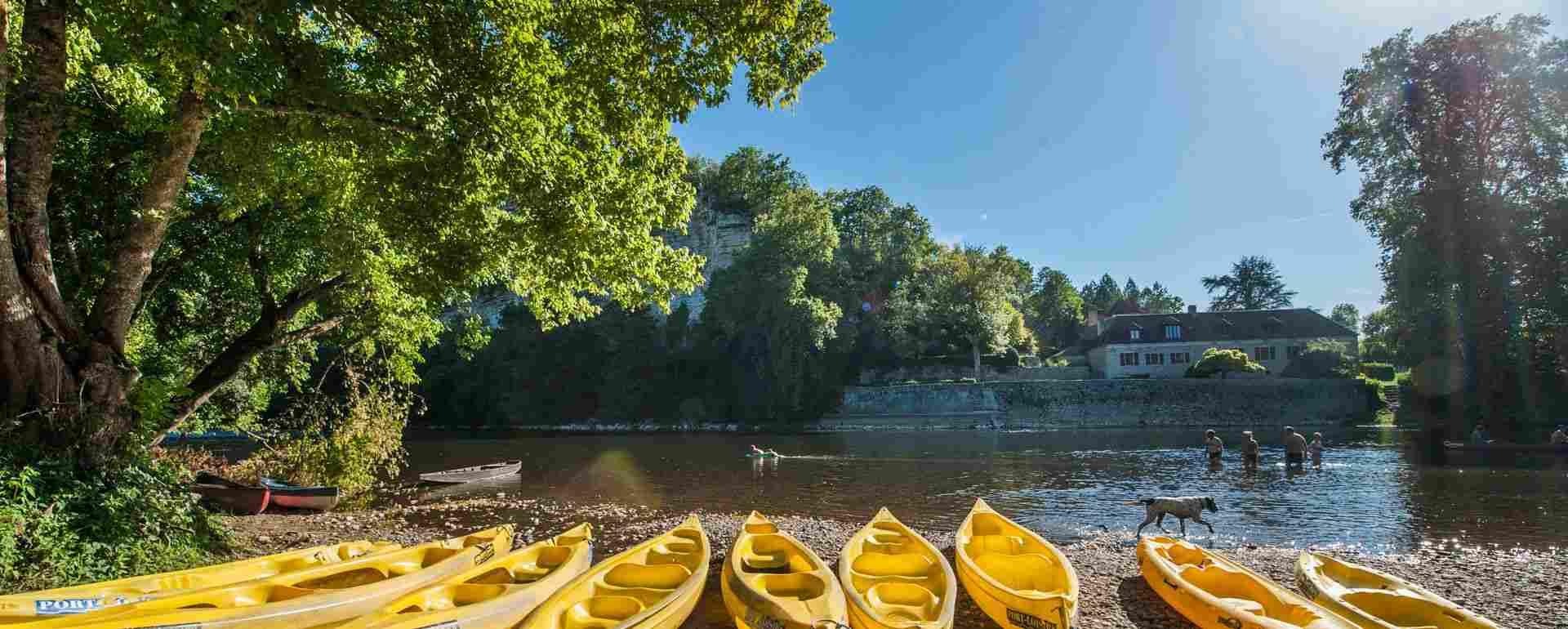 Location de canoe? - Port Loisirs a? Creysse © Lot Tourisme