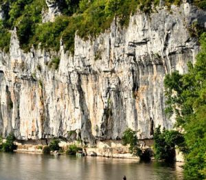 Navigation sur le Lot a Bouzies © Lot Tourisme