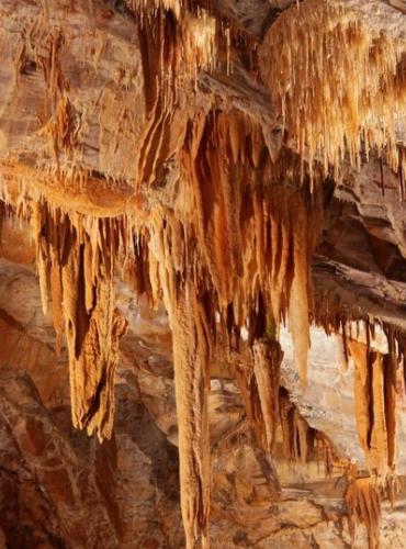 Les concrétions dans le gouffre