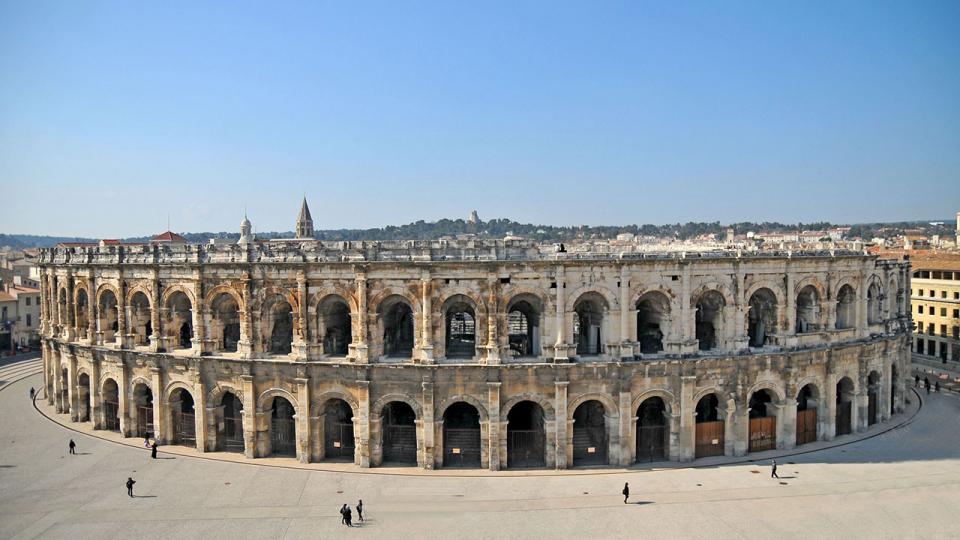 Animations lumineuses aux arènes de Nîmes