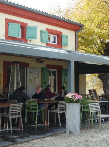 Restaurant Dieupentale © Une bouteille au canal