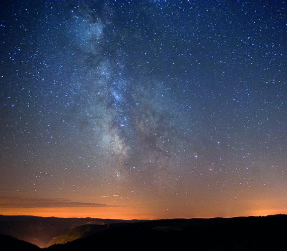 La Voie lactée dans le Parc national des Cévennes, Bruno Daversin_PNC La Voie lactée, un spectacle à ciel ouvert !