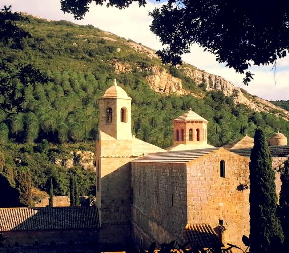 Au dessus de l'abbaye