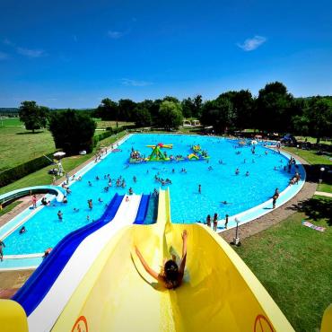 Bases de loisirs, parcs aquatiques et piscines