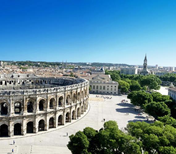 Nîmes