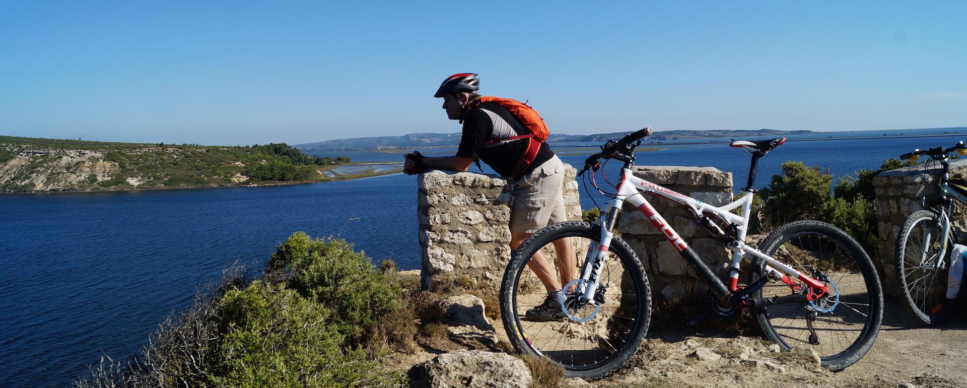 A vélo dans les lagunes de la Narbonnaise