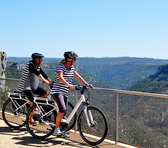 Cirque de Navacelles - Vélo électrique au Belvédère ©Cigale Aventure