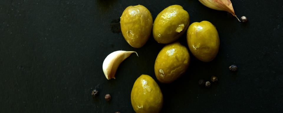 Ail et olives © Ulrike Leone de Pixabay