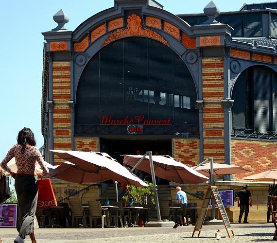 Albi - marché couvert © Patrice Thébault / CRTL Occitanie