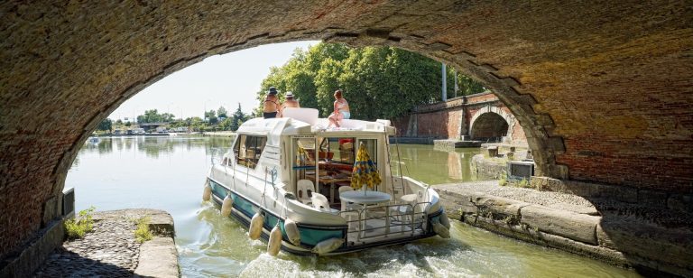 Canal du Midi bateau fluvial