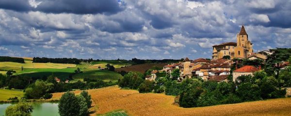 Lavardens, classe? "Plus beaux villages de France"