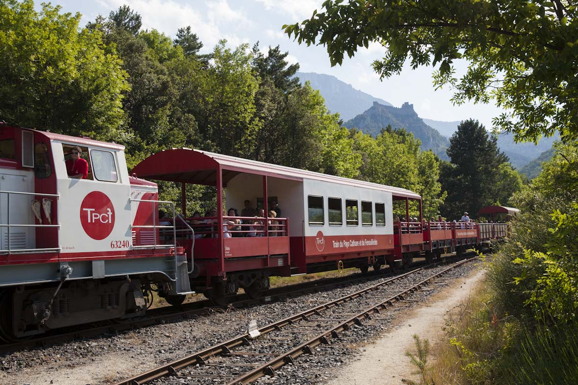 Train-rouge_Puilaurens©P_BENOIST_TPCF