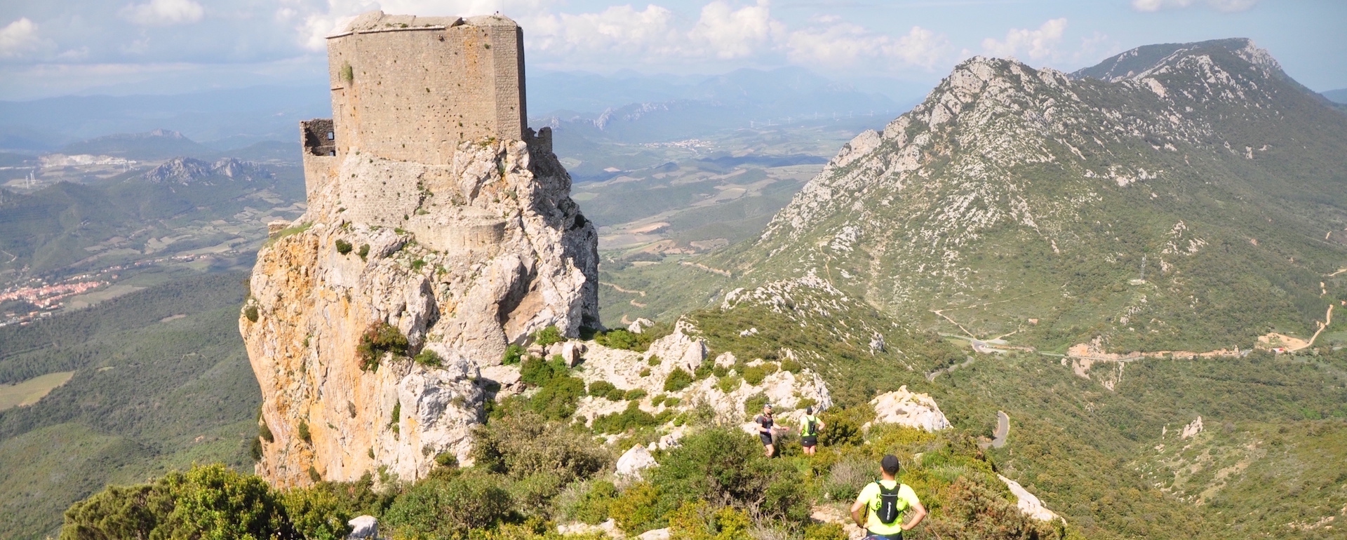 Trail au château de Quéribus - Aude Cathare évasion © Yvan Arnaud