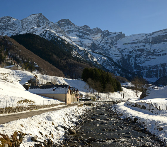 Cirque de Gavarnie - Hautes-Pyrénées © CRTL Occitanie / P.Thébault