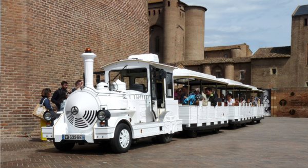 Train touristique d'Albi©P THEBAULTC_BOUYSSOU