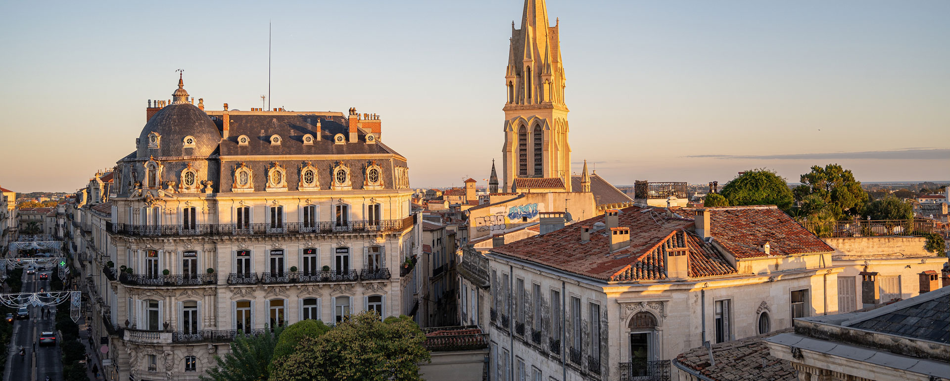 Depuis l'Arc de Triomphe, vue sur l'avenue Foch Centre ville de Montpellier