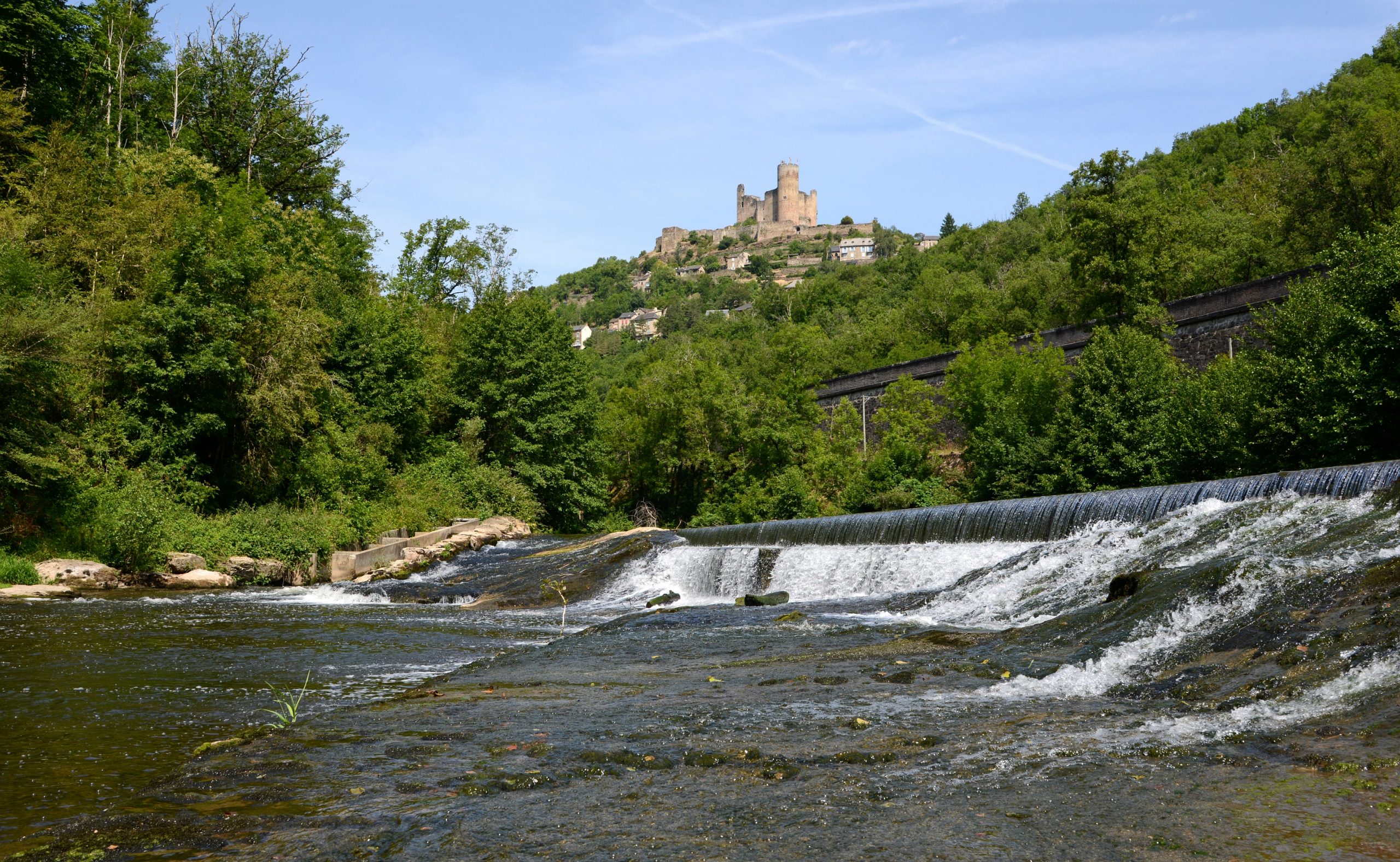 La rivière Aveyron à Najac © Patrice THEBAULT - CRTL Occitanie