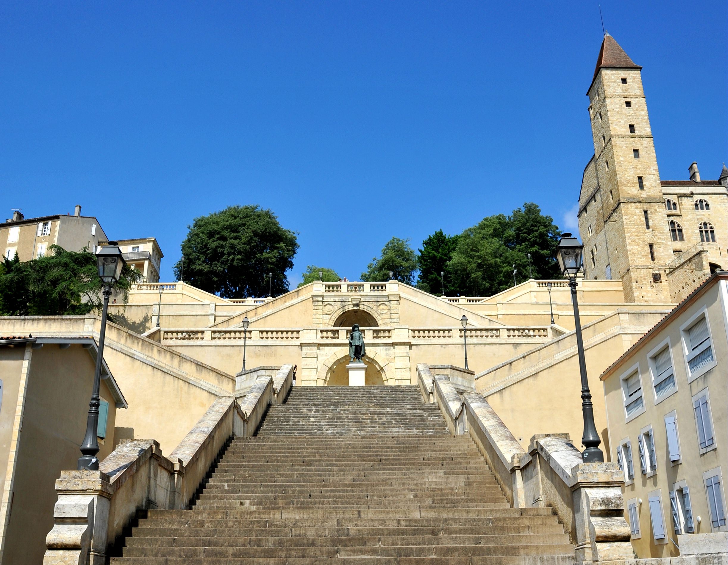 Escalier monumental d'Auch © Patrice THEBAULT