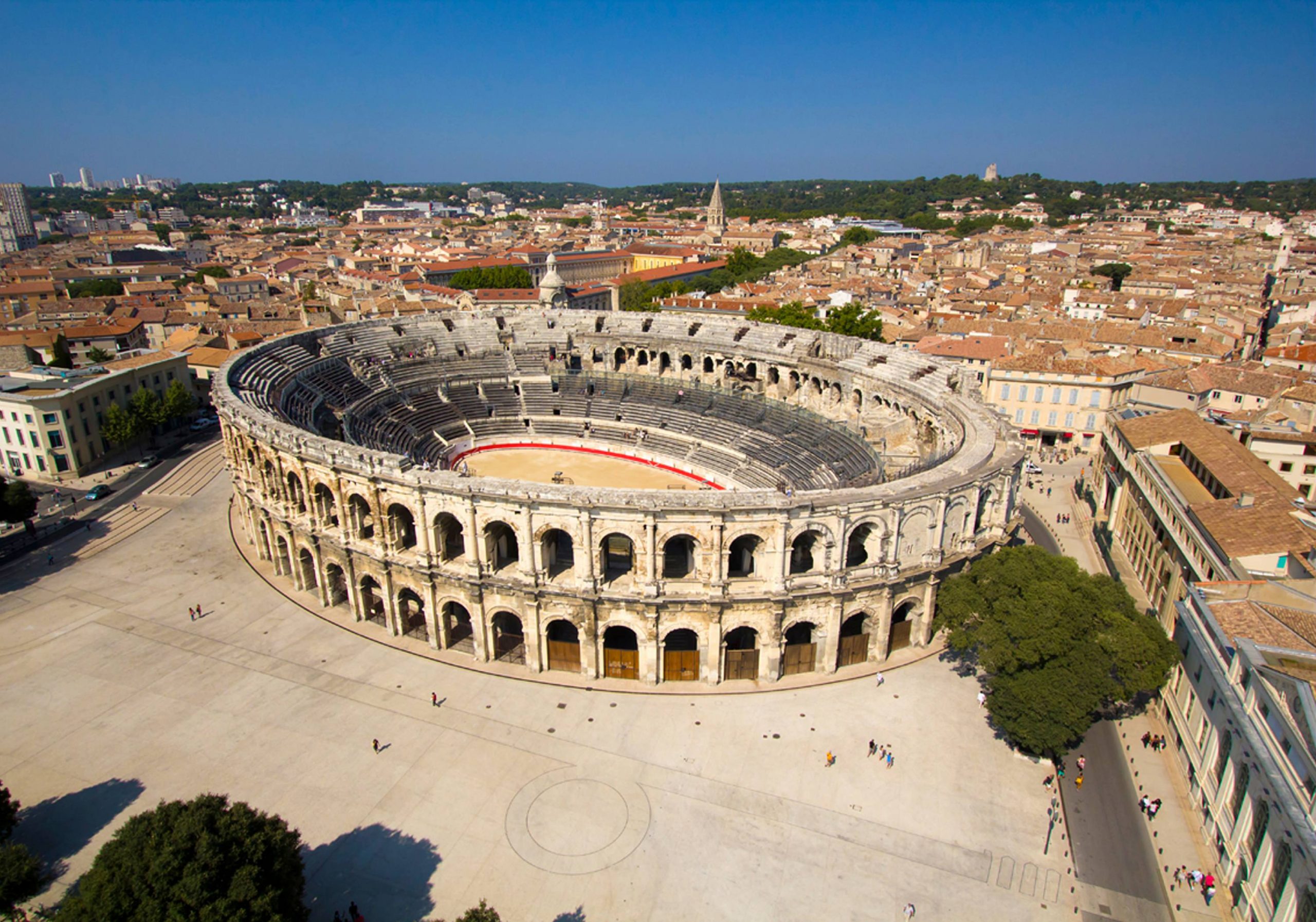 Nimes © L.BOURDEREAUX