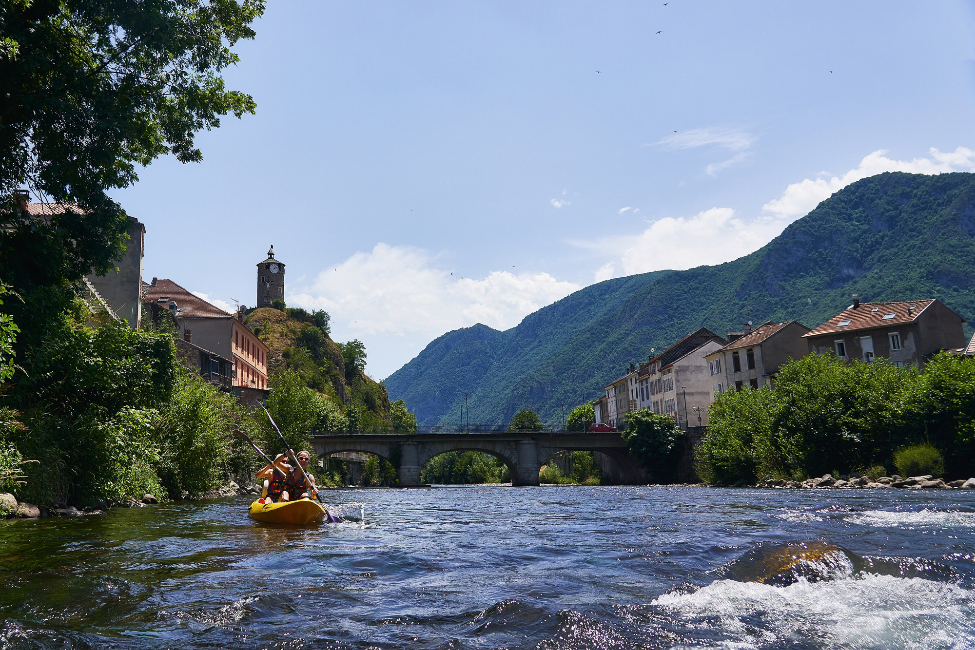 Canoë à Tarascon-sur-Ariège © Ivan Olivier / Ariège Pyrénées Tourisme