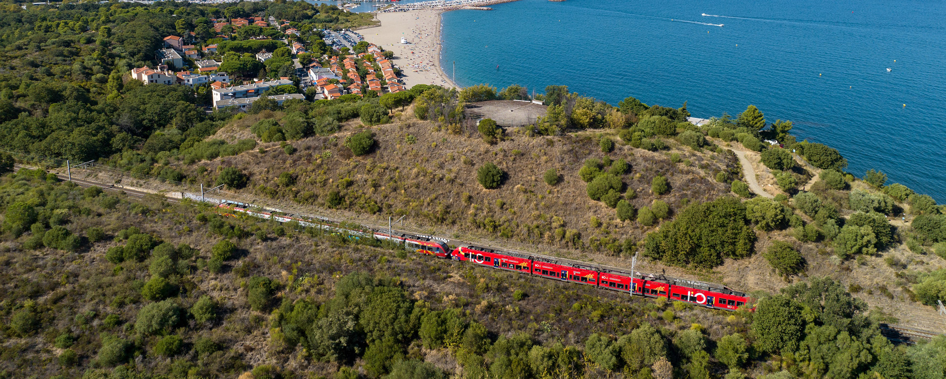 liO Train côte vermeille © M.Chambraud / Airimage / CRTL Occitanie