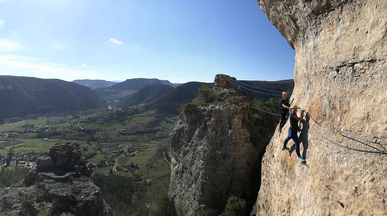 Via ferrata dans les Gorges du Tarn © Cazelle Sport Nature