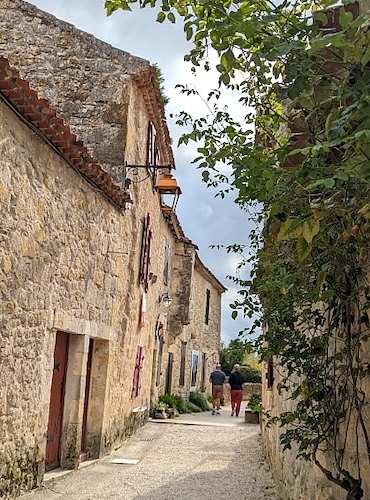 Larressingle © Viajandoconmami - CRTL Occitanie