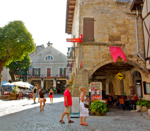 Villeneuve d'Aveyron © J.Tomaselli / Tourisme Aveyron