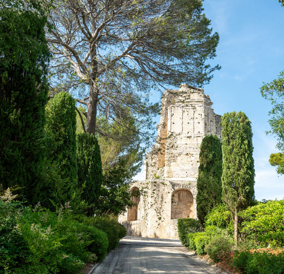 La tour Magne dans les Jardins de la Fontaine