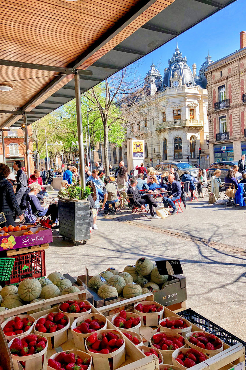 Place et marché des Carmes © D. Viet Toulouse - Marché des Carmes © Dominique Viet / CRTL Occitanie