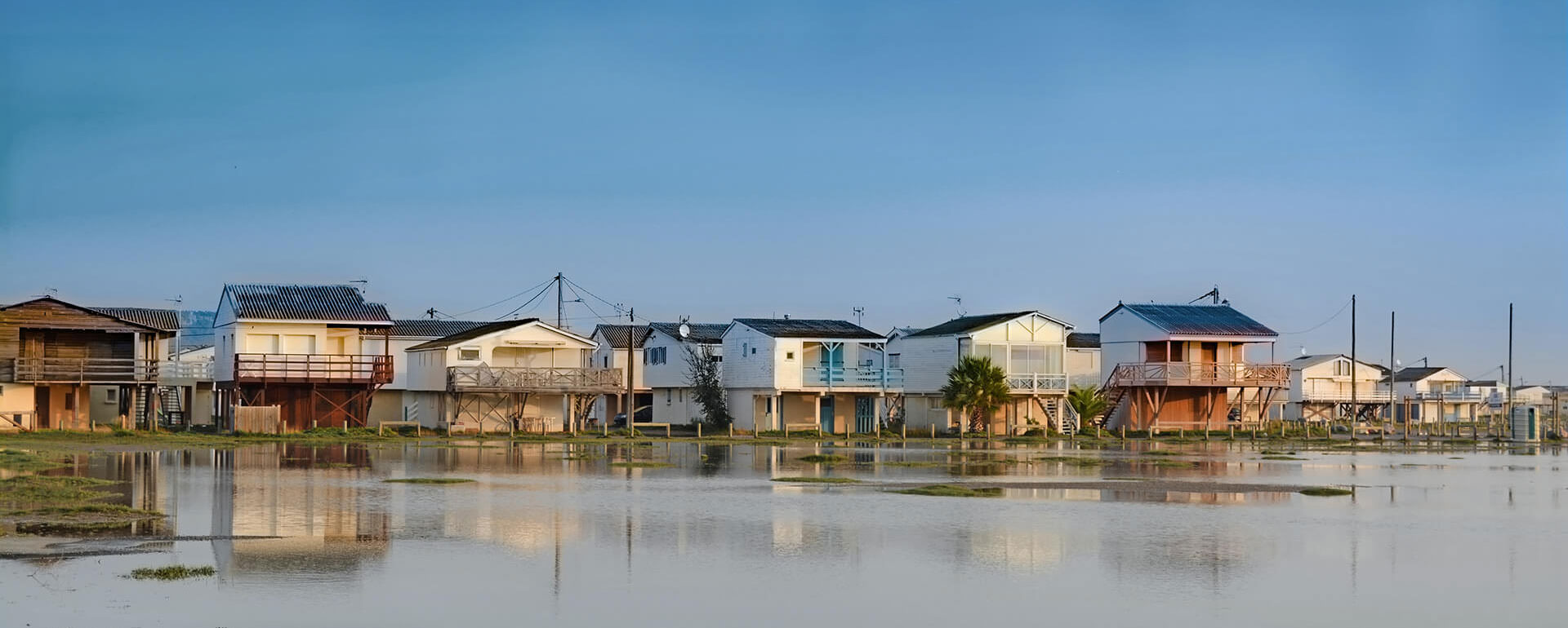 Gruissan, la plage des chalets