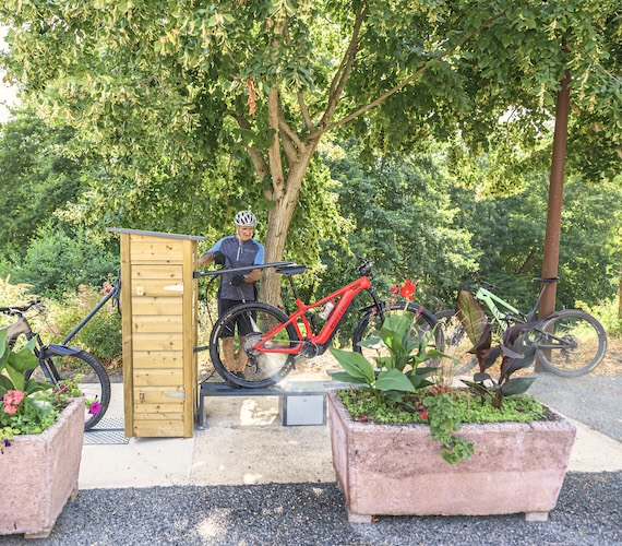 Station de lavage vélo à Belmont-sur-Rance © Exo Dams