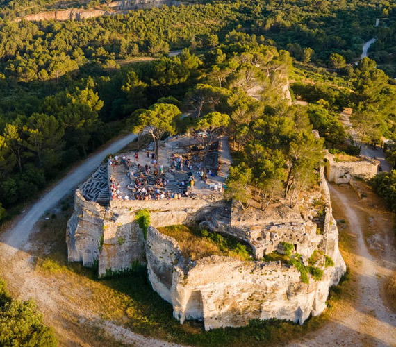 Abbaye de Saint-Roman © Terre d'Argence Tourisme