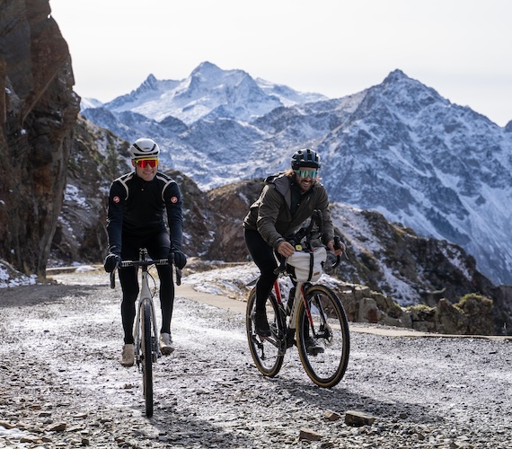 Chemins gravel Pic du Midi © Maad Films