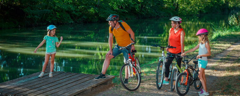 Velo en famille - Canal du Midi © Arnaud Späni