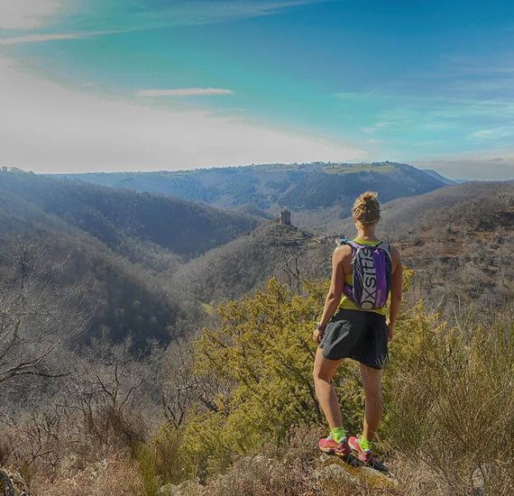 Nicole Bierenbroodspot Traileuse